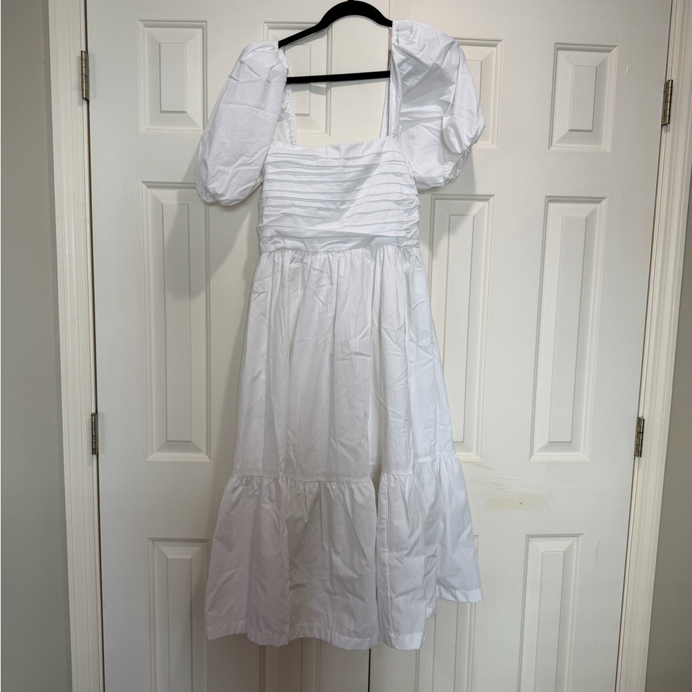Cap sleeve white dress
